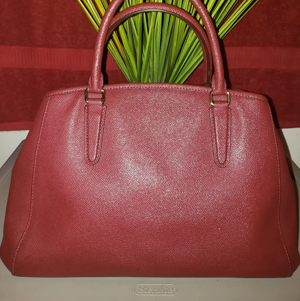 Coach - Picture 3 of 7